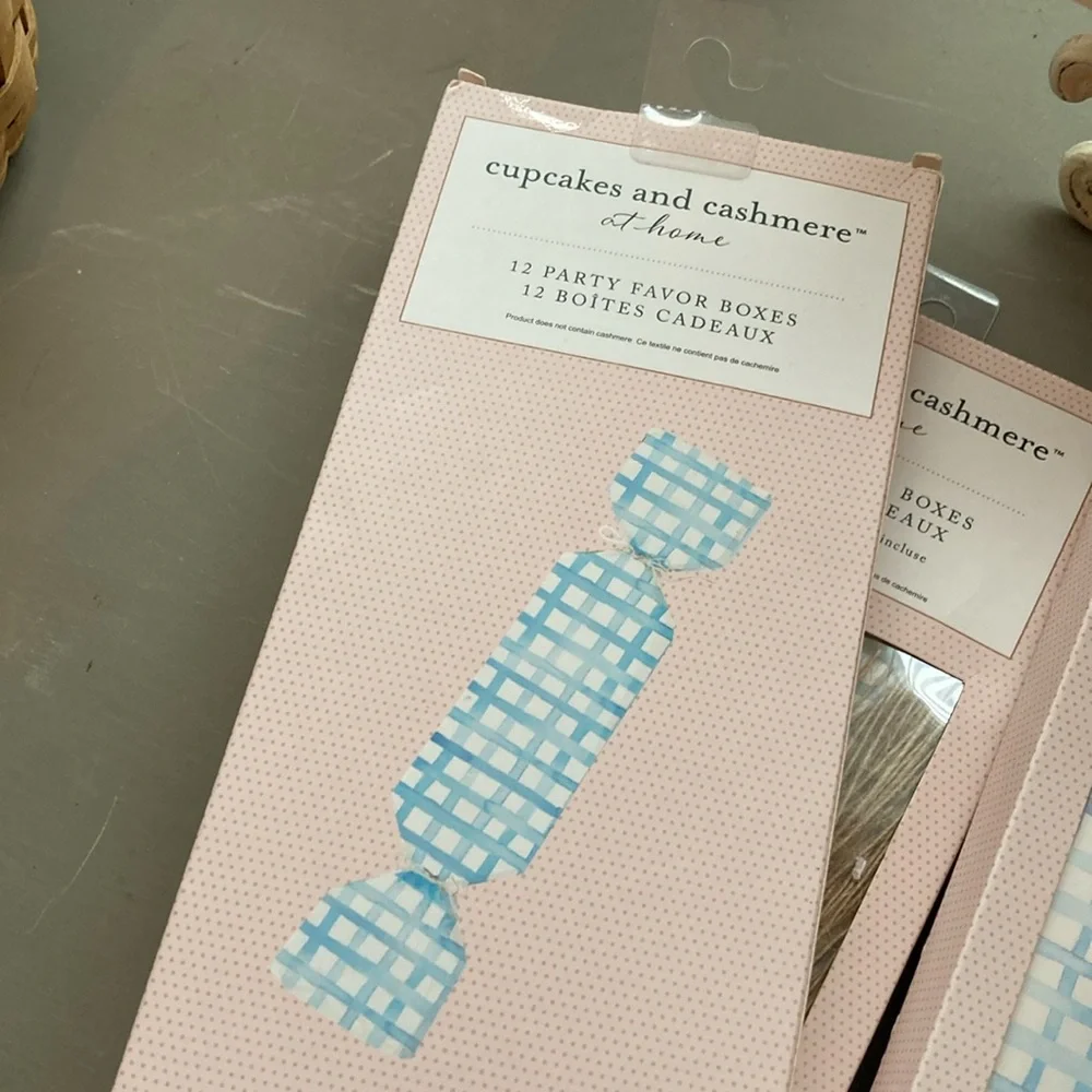 Cupcakes and cashmere at home 12 count party favor boxes with burlap ties
